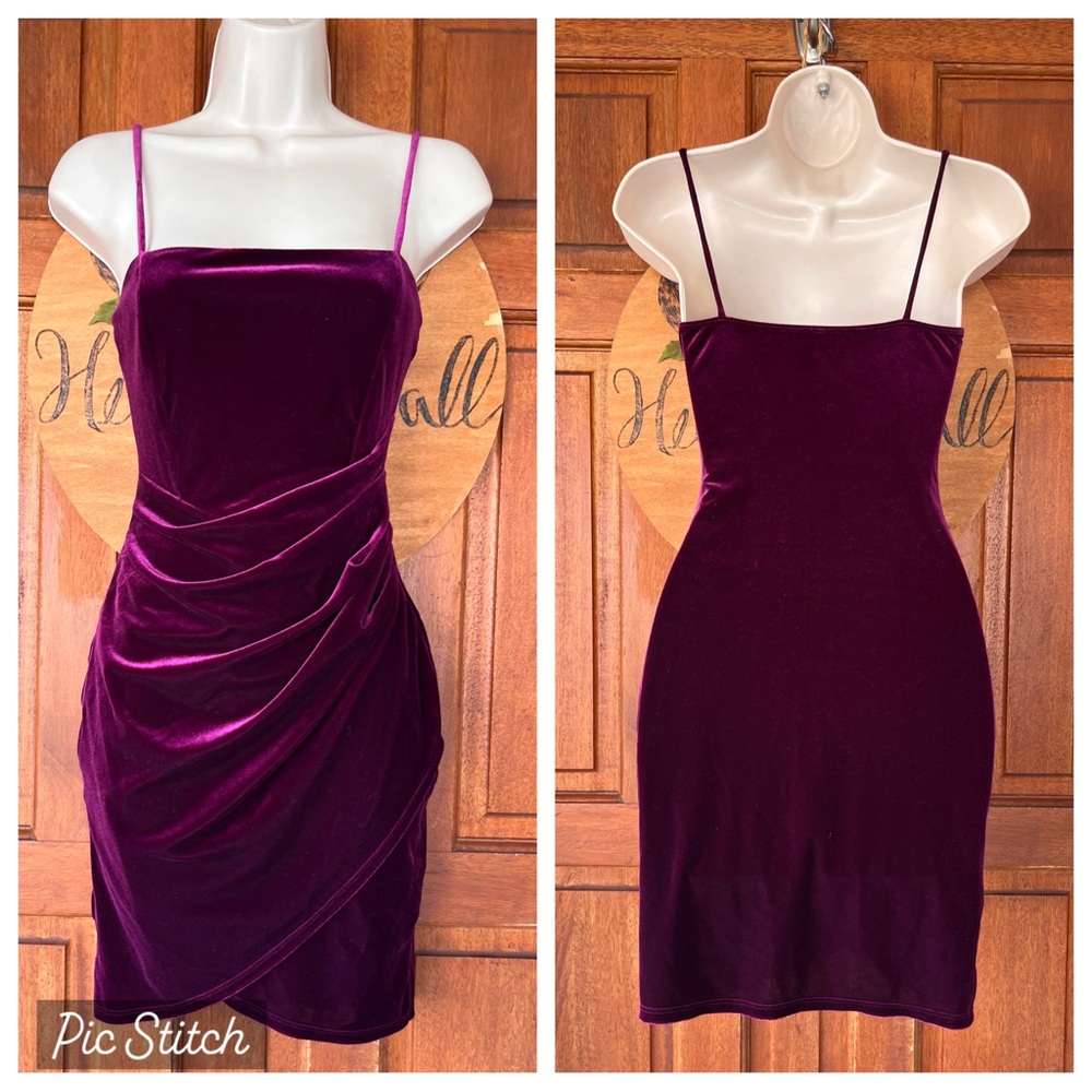 Velvet Spaghetti-Strap Ruched Bodycon Dress in Deep Plum size small